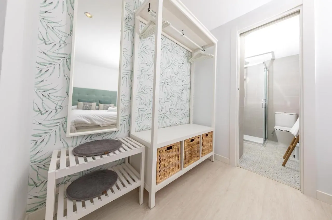 Carreteria, Central, Cosy With An Andalusian Patio Malaga Apartment