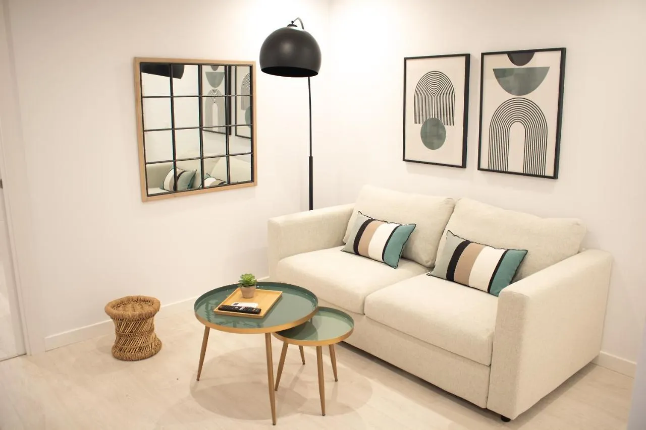 Apartment Carreteria, Central, Cosy With An Andalusian Patio Malaga Spain