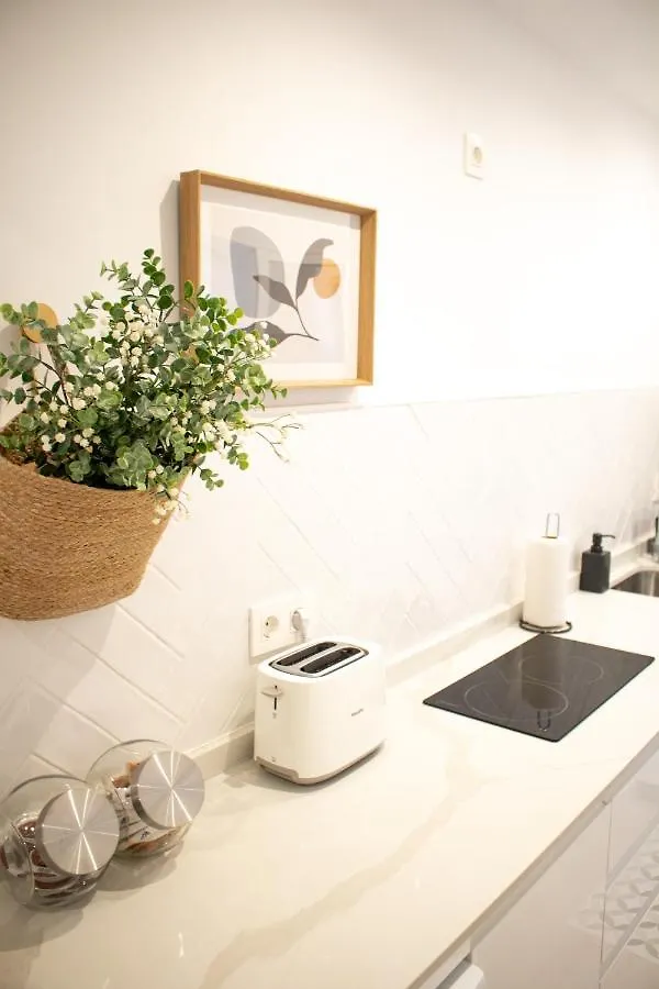 Carreteria, Central, Cosy With An Andalusian Patio Malaga Apartment