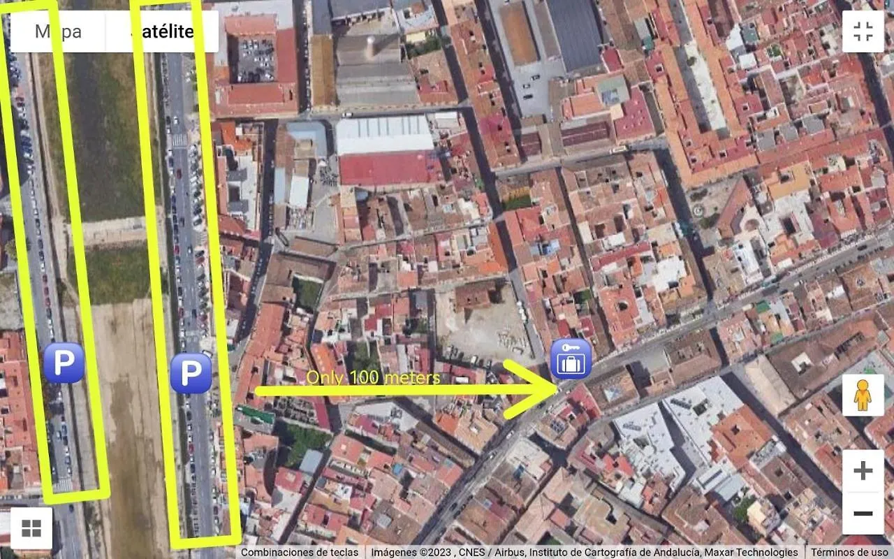 Carreteria, Central, Cosy With An Andalusian Patio Malaga Apartment